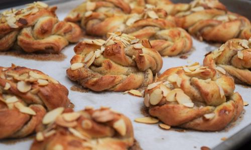 Cookies, Crackers, Cakes, Oh My! - IBIE 2016